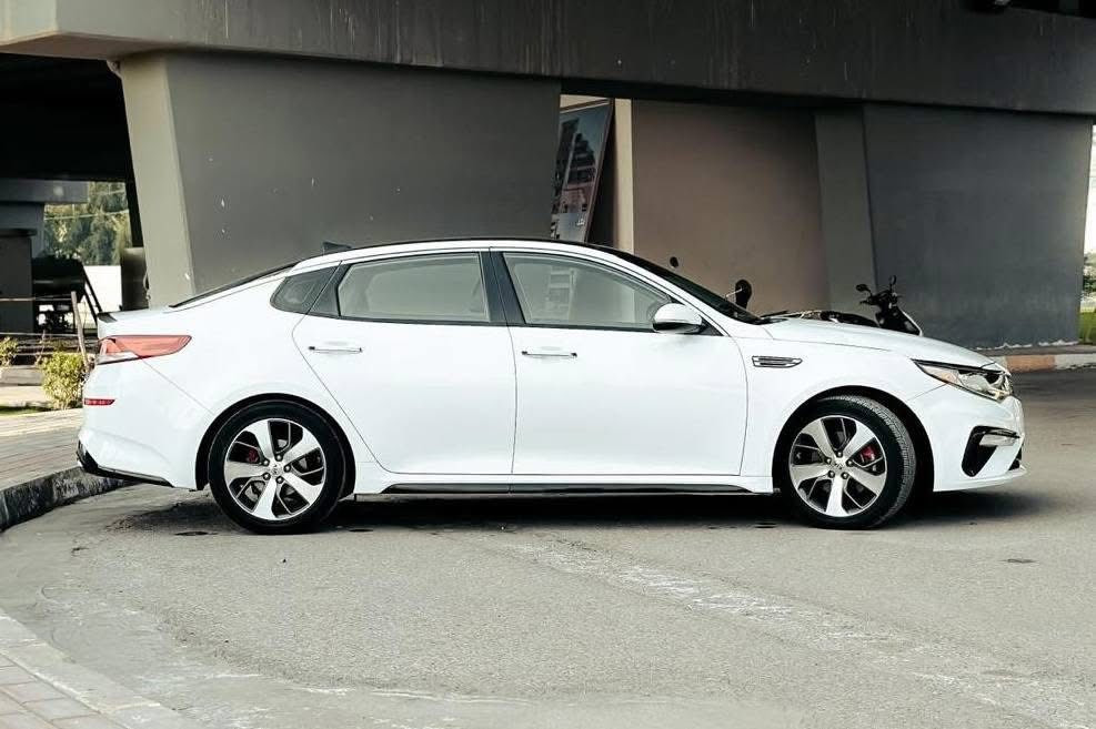 كيا اوبتما موديل 2019 ( 2.4 )
فول مواصفات بصمة بارنوما فتحة 
رقم صاحب سيارة ***********

🟩 السعر  _ الطلب في التعليقات سيأتي إليك مباشرة 
                  فقط على الصفحة مو على كروب 

مواصفات السيارة 
محرك 2400
رادار امامي
رادار خلفي
تحديد مسار
حساس خلفي
قيادة ذاتية
بريك ذاتي عند الاقتراب من السيارة القريبة
فول تحكم ستيرن
شاشة اعطال
شاشة كبيرة 
لد نهاري
اشاير بالمري
ثلاث وضعيات قيادة
‏Abs
بلوتوث اواكس
صندك بصمة
حادث السيارة مرفق في المنشور
ملاحظة/ باب خلف السايق توحيد لون مع الجاملغ الخلفي 
البنيد سرقة ومبدل بلادي مع الجاملغ الايسر
رقم صاحب سيارة ***********
