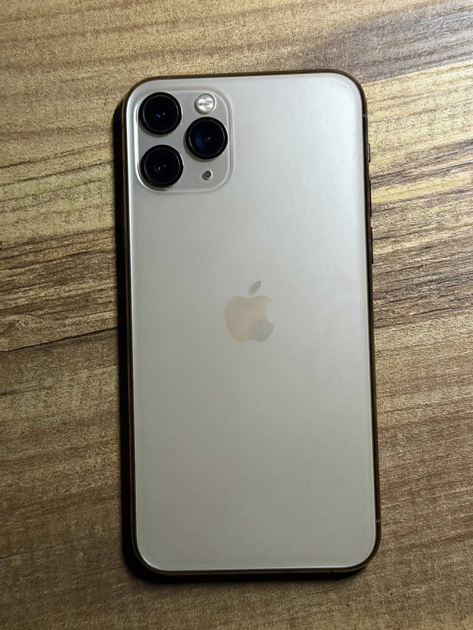 السلام عليكم ايفون 📱 11pro ذاكرة 256 نموذج M بطارية ٧٧ الجهاز لوك وتر بروف ممفتوح نسخة امريكا الجهاز يمي اني اول مستخدم جهاز راقي بدون لا تعليك ولا اي عيب  السعر ٣٠٠ وبي مجال للطيبين للتواصل ***********
