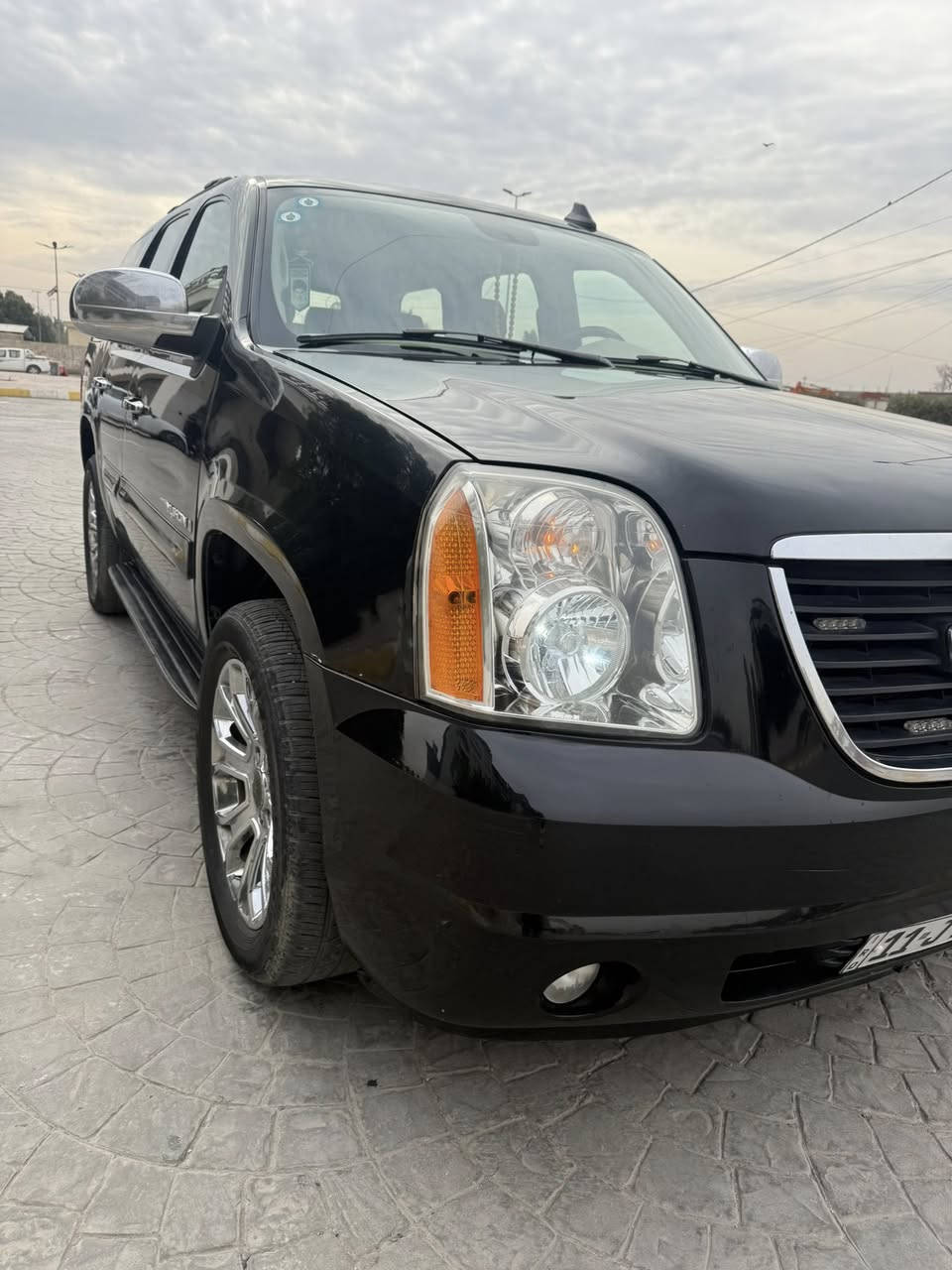 السلام عليكم
يوكن موديل 2007 وارد امريكي كلين
محرك 5 و300 
غرفه جديده مكينه جديده
بيه مكانات صبغ اثرشخوط  السونار باالصور
السياره جاهزه من كلشي بسمي تحويل ثاني يوم
السعر 155وبيه مجال بسيط مكاني بغداد البياع 
***********
