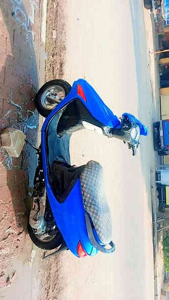 دراجه فراشه سلف هندر نكره 

للبيع بيه بخار سعر200 العنوان قضاء الشامية. 

للتواصل *********** ابيع مستعجل
