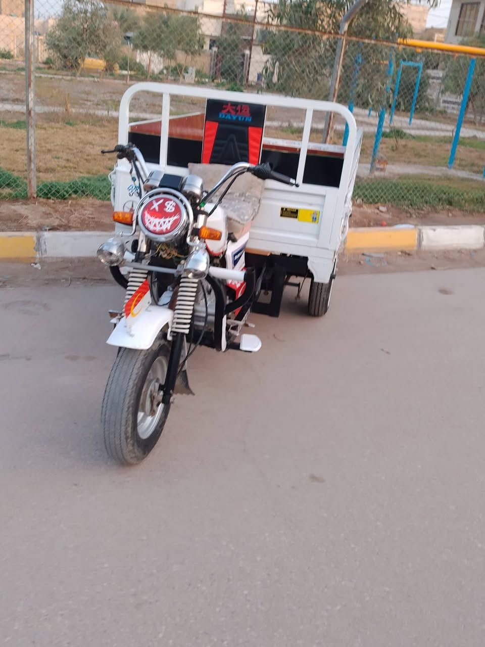 سلام عليكم ستوته البيع مكان حي الزهراء مديل 2021سعر ثنين وربعميه وخمسين بيه مجال ***********
