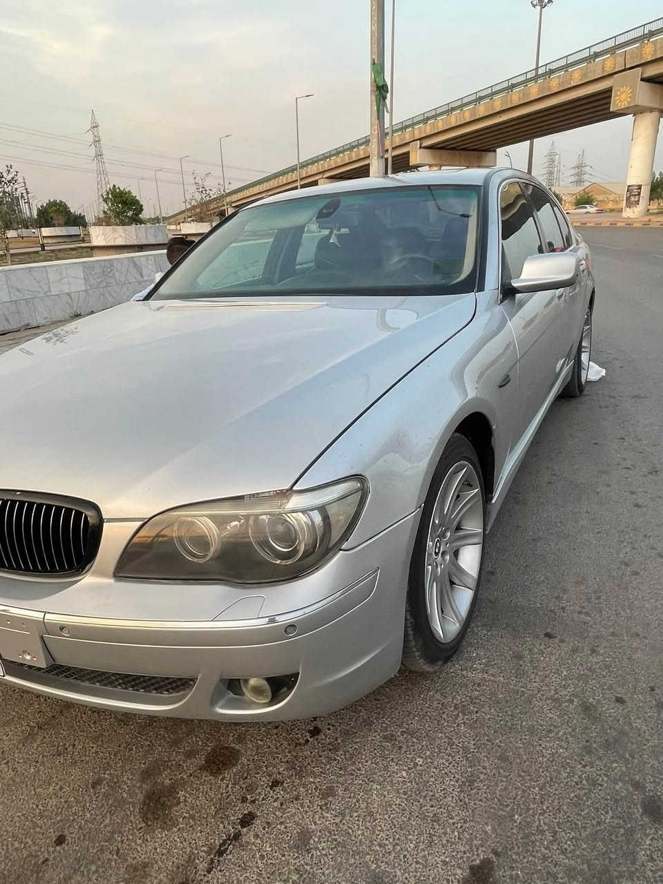 ‏سلام عليكم سيارة للبيع 2005 مكان واسط الصبغ أربع قطع سعر 130 وبيها مجال مكينة ￼ تبريد خير من الله بعد رقم بغداد￼ 
￼ الاستفسار خاص ورقم /***********￼
