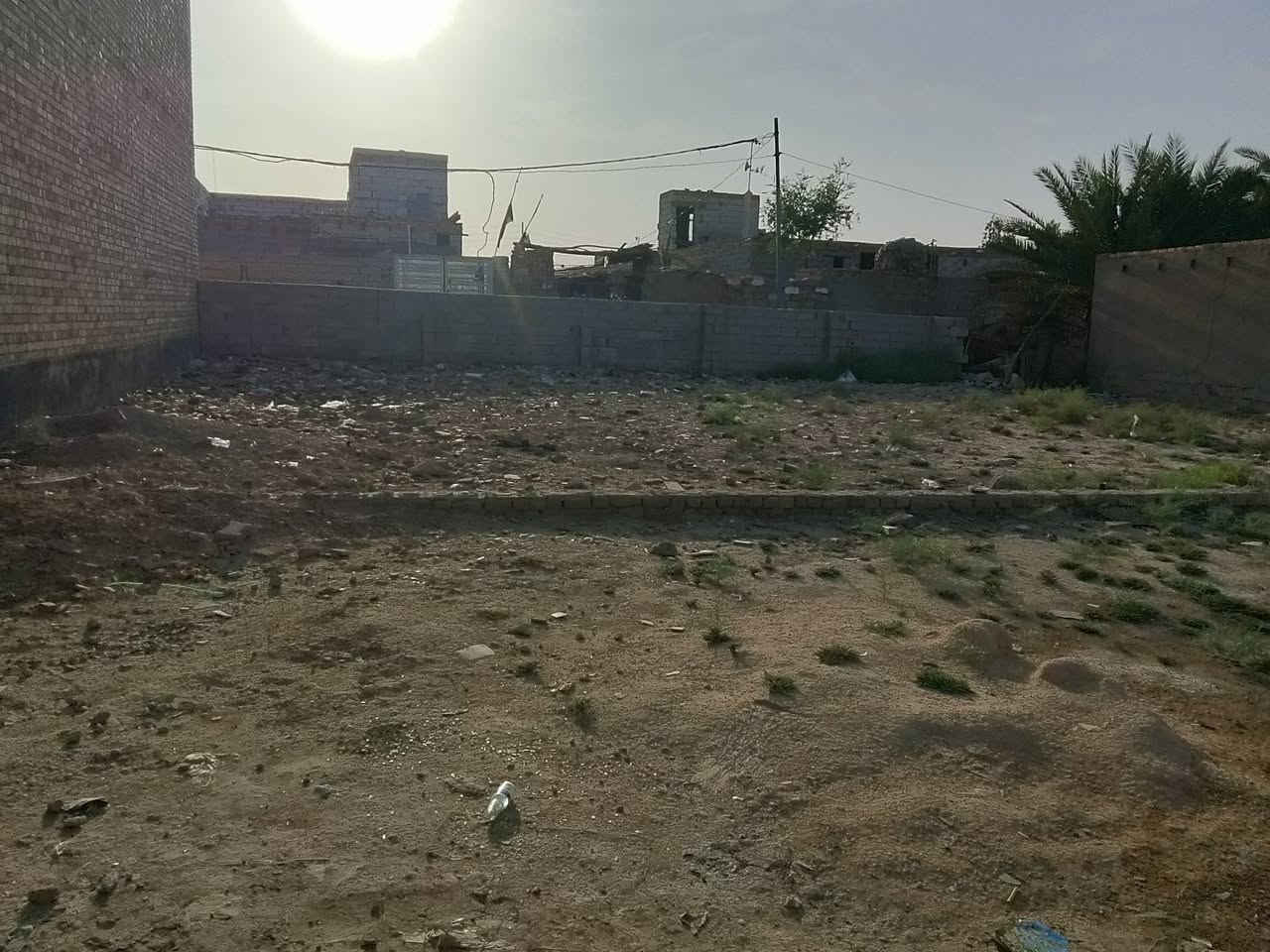 السلام عليكم عرصه للبيع مساحتها 200 متر + فضله 60 متر العرصه طابو زراعي سند 25 مرقمه بلبلديه ماي اساله بنصها الكهرباء فوكاها تبعد عن الشارع التبليط 100 متر عرصه كلش حلوه ومرتبه مسيجه بلوك ومناسبه مكانه الديوانيه حي الفرات قرب الطاقه الكوريه لاتقيس ع تصوير الله شاهد ضالمها روح وشوفها بالواقع اني مكلف بالنشر هذا رقم راعيها وخابره العرصه مناسبه والله رقم راعيها ‏‪0780 843 0341‬‏
