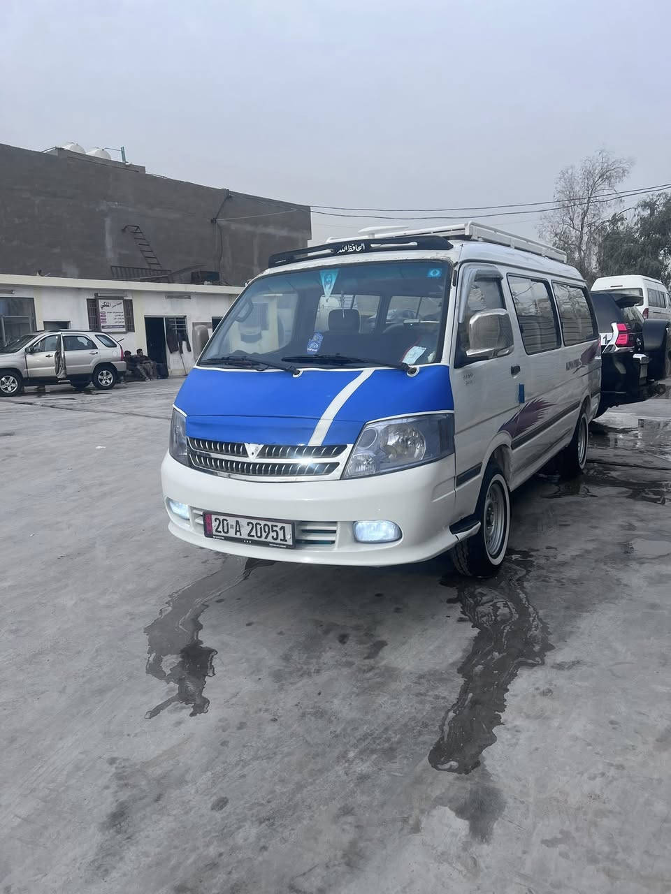 السلام عليكم فتون للبيع موديل 2009 سيارة محرك كير اكسل كله جديد ماصارلة 15 يوم من بدلتهن وصدر جديد كامل مابقه بيه نقص برغي تايرات 4 ابو الخط الأبيض هم جدد ماصار اقل شهر وياله مصبوغه جديد سيابية ودرع وغراضه كامله تاخذه ماينزل منه شي مصفره هيئه وغرامات وبسمي تحويل ثاني  يوم الكشر كله على وضع الشركه ماملعوب بيه ماعدا دواير معمرات السعر 68 ورقه وبيه مجال مكانه بغداد المدائن امانت الله سياره متعوب عليه ومصروف عليه جاهزة مانقصه شي واني مكلف بل نشر الاتصال على صاحب سياره *********** منضومه مال زنون كامله بيه ماتنشال من سياره على وضعه
