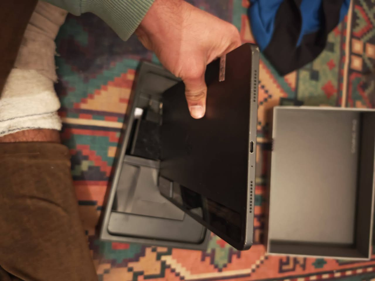 ايباد ريد ماجيك نوفا ذاكره 512 نضافه90 بالميه وبي لزكه وكامل ملحقاته وكفرين هديه مثل ما موضح بل صوره سعر 800 وبي مجال *********** وتوصيل موجود
