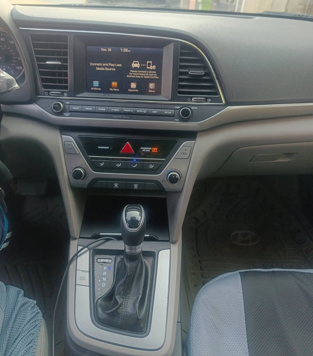 النترا 2018 امريكي
(ليبل واحد)
ايرباك سليم يعني..
مواصفاتها معروفة..
حادثها بدون ايرباك بنيد صبغ امريكا.
جاملغ خلفي صبغ بالعراق)
دوسة بيها صبغ.
السيارة جديدة وترايها يخبل
باسمي مكانها بغداد(135$)
وبيها مجال للشراي مو شراي اعبر المنشور.
والسوك كلشي بي .
واتساب متوفر ***********
