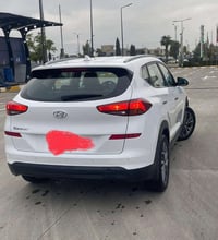 توكسان • ٢٠٠٠ سي سي • ١١٠ ألف كم