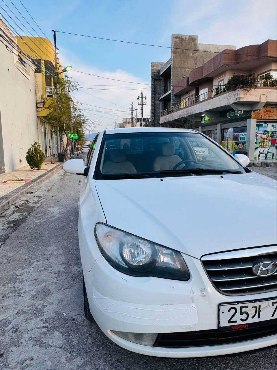 هۆندا ئاڤانتی بڕاوە 2007

گێرو مەکینە و تەبرید بەشەرتە
خایس و کەڤەر و دەعمی بە شەرتە
شاشە ئایپاد و  کامێرا
ماڵی دۆستە
نرخی 52 و مجالێکی کەم 
***********
شوێن چوارقورنە رانية, السليمانية
