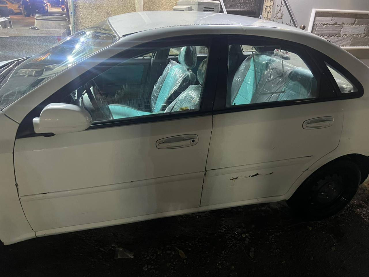 للبيع اوبترا موديل 2012
السياره مصبوغه حزام للجماليه
كير محرك مكفولات 
تبريد ثلج 
دوشمه جلد 
سياره متعوب عليه 
مكان بغداد الحريه 
السعر 62 وبيه مجال للطبين 
رقم الهاتف***********
