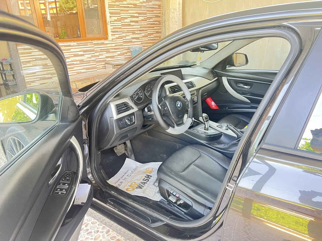bmw 2018 xdraiv 320فول مواصفات شاشه حساسات كامره دواره سلايت ماشيه118 تحكم ستيرن قفل سرعه ماوس شاشه لمس تبريد ثلج محرك 4 توين توربو 
الضرر جاملغ سايق وبيهه طخه بلباب مامصلحهه
***********
