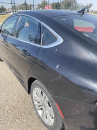 عندي c200مكينه ٦سلندر ابيع احزام رايدها ٩٧وبيها مجال التواصل التصال عل...