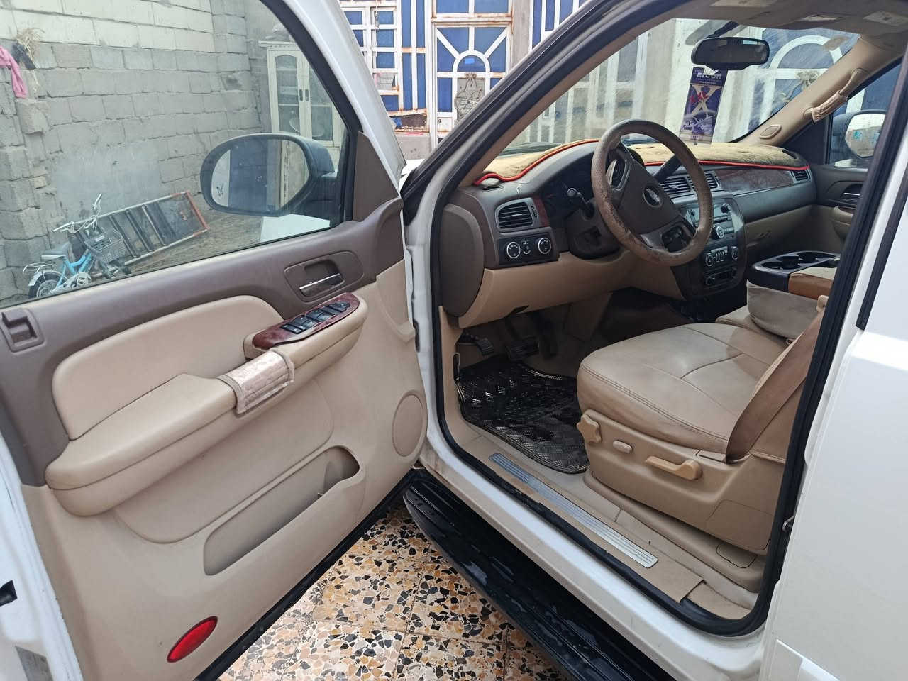 تاهو جاهزة موديل ٢٠٠٩ رقم بغداد سعر شدتين مكاني البصرة هاتف ***********
