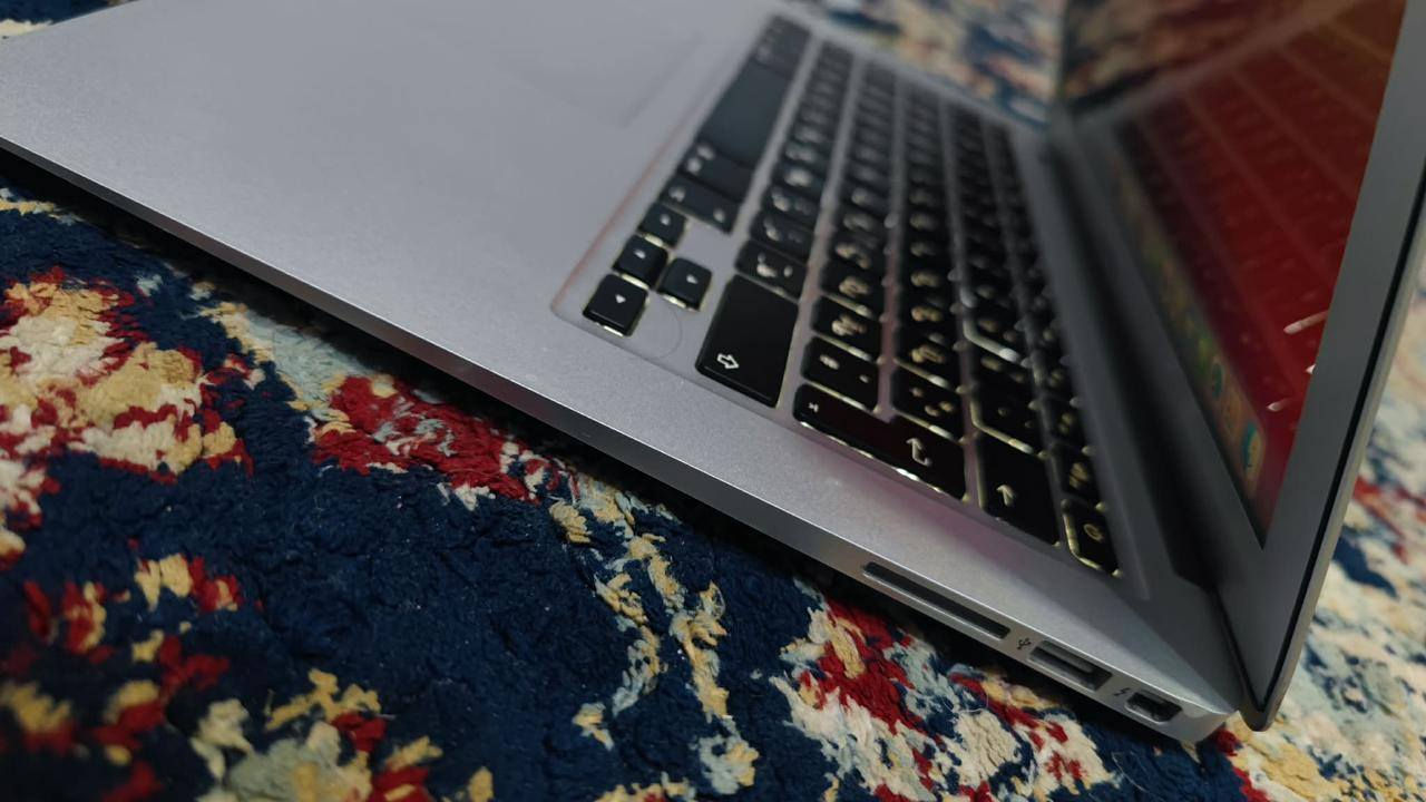 ماك بوك كوراي 5 اضاءه في الكيبورد معه شاحنه الاصليه و الابتوب بذاكره ٢٥٦ ورام ام2  حجم شاشه 13 ونص انج
الجهاز نضيف كلش سعر 310 الف وبي مجال اقبل مراوس ب ايباد او موبايل للتصال ***********
