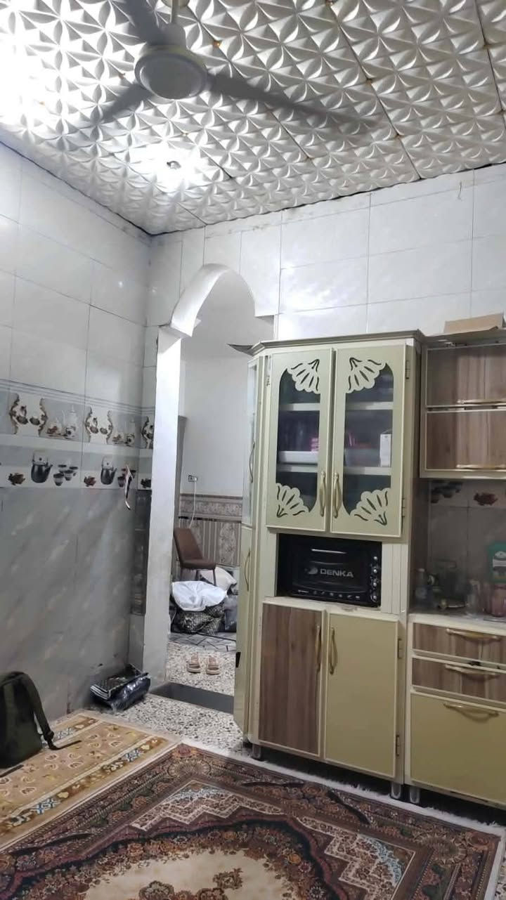 السلام عليكم بيت للبيع حي العسكري بالدوانم مال الازم المساحة 140م بناء قاطين قرب المولد
***********
