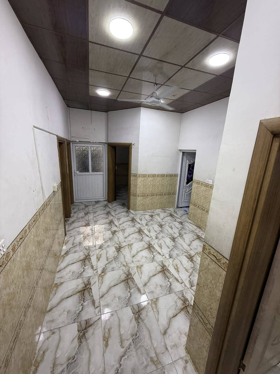 دار للايجار مساحه الدار125 متر طابق ارضي 
🔹🔹🔹
—————————
العنوان: حي عدن 
🔹🔹🔹
—————————
المواصفات- طابق ارضي يتكون من غرفتين نوم استقبال وصحيات ومطبخ 

—————————

💵💵السعر : مرسله الصفحه او دخول قناه  تلكرام https://t.me/m1998a1997
اتصل على الرقم
***********
