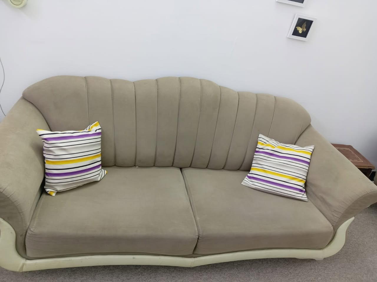 للبيع نضيفه 10مقاعد قنفات 2 وكراسي4
السعر 300 الف وبيها مجال


**إذا كنت صاحب هذا الإعلان وتريد حذفه لأي سبب، رجاءا أرسل رسالة إلى الدعم الفني**