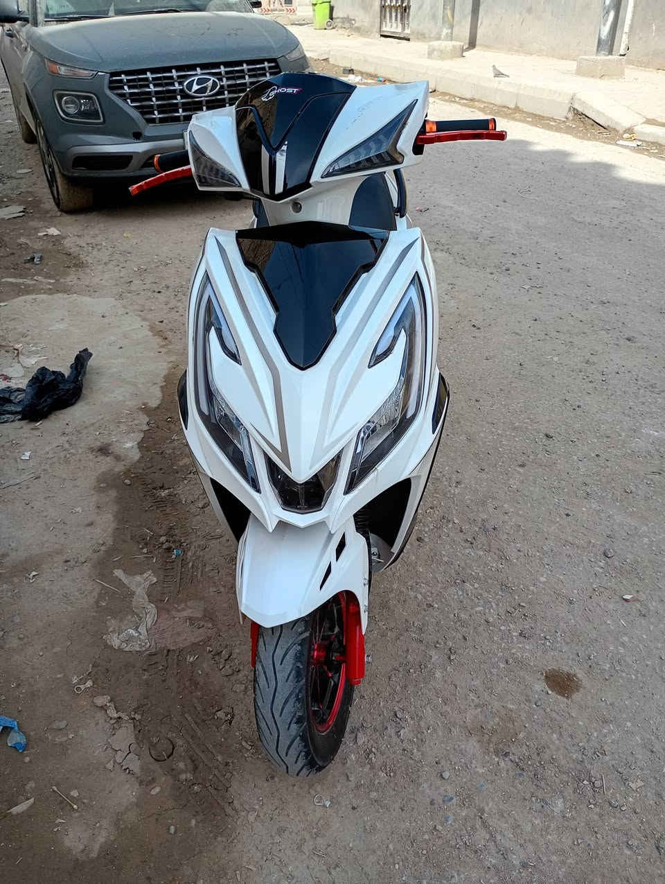 السلام عليكم دراجه جامبو للبيع فول ماكينه ما مفتوحه كهربائيات كفاله مكان ديوانيه رقم موجود***********
