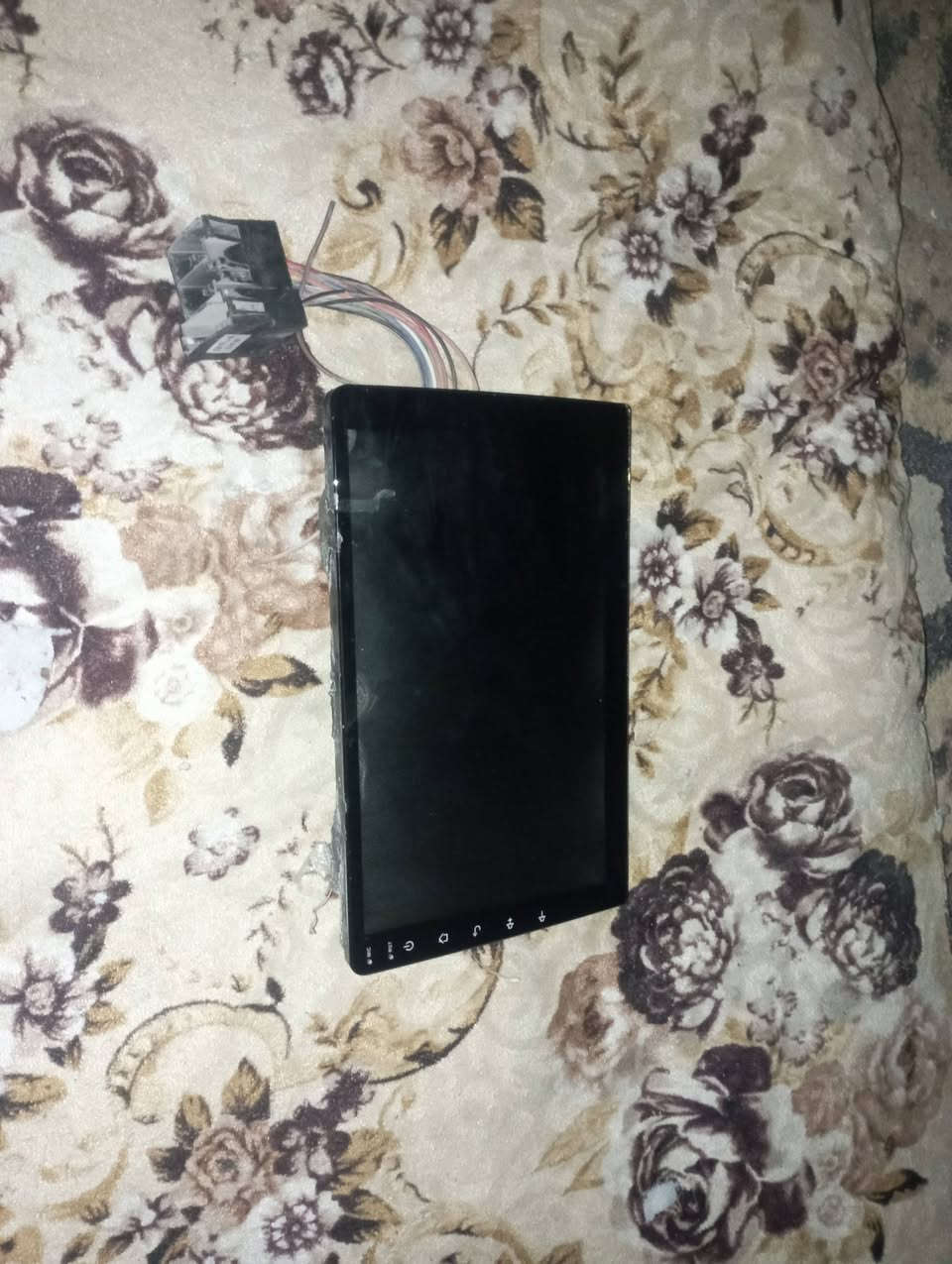 السلام عليكم شاشه مال سياره سعر 40 سوبايه مال سايبه تسكام ام الضفاير ب40  تاير ويل كامل جديد مال سايبه ب30 هاتف ***********
