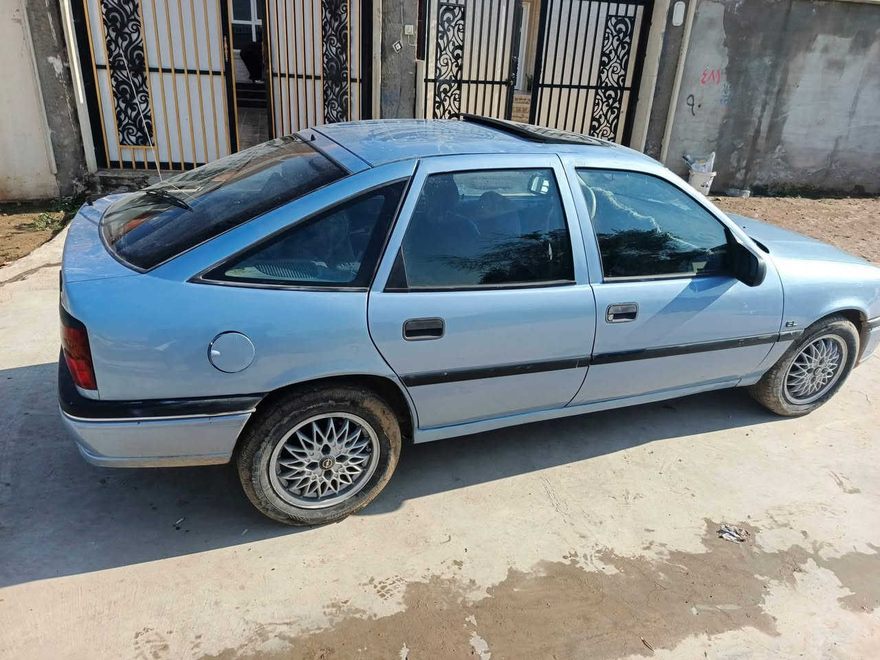 فكتره توماتيك حجم ٢٠ وضع شركه بدون صبق فقط دواير بدون تقحيل رقم مصطره سنويه لي ٢٠٣١ كاربون بنزين  بيه سلايت كهرب كشنات هيتر تتفه نار كهربايت كله شقاله  فول موصفات سيدي ابواب صاج محرك كير شرط  ستيرن بور تايرت جدد طخم كلو مبدلو جديد سياره وضع شركه عنوان موصل قوصيات التواصل ***********السعر 45
