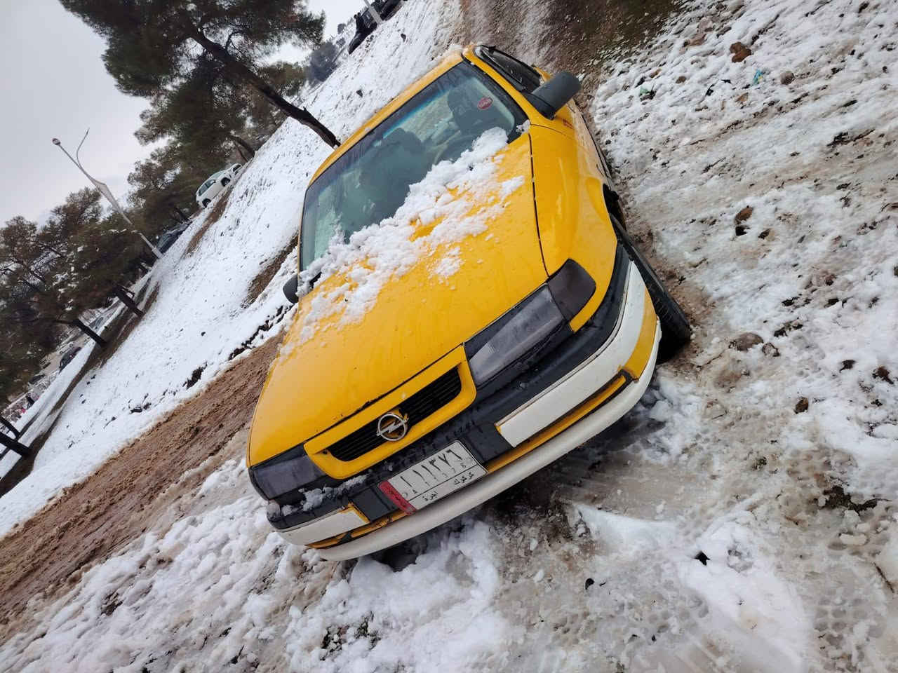 فكترا تكسي موديل ١٩٩٥ رقم كركوك سنوية صاقط .... اني مكلف بالنشر اتصل بالرقم صاحبها   *********** 
كوبون بنزين ⛽ موجود  .... كير ومحرك شرط صدر شرط تايرات شرط كهربائيات كلها شغال دواخل كلش نظيف سياره لوووك كلش حلو ونظيف تبريد بس ما يشتغل بدون ضربات قوية سعر ٣٨$ وبيها مجال شراي اتصل بالرقم صاحبها مكان سياره كركوك كركوك, العراق
