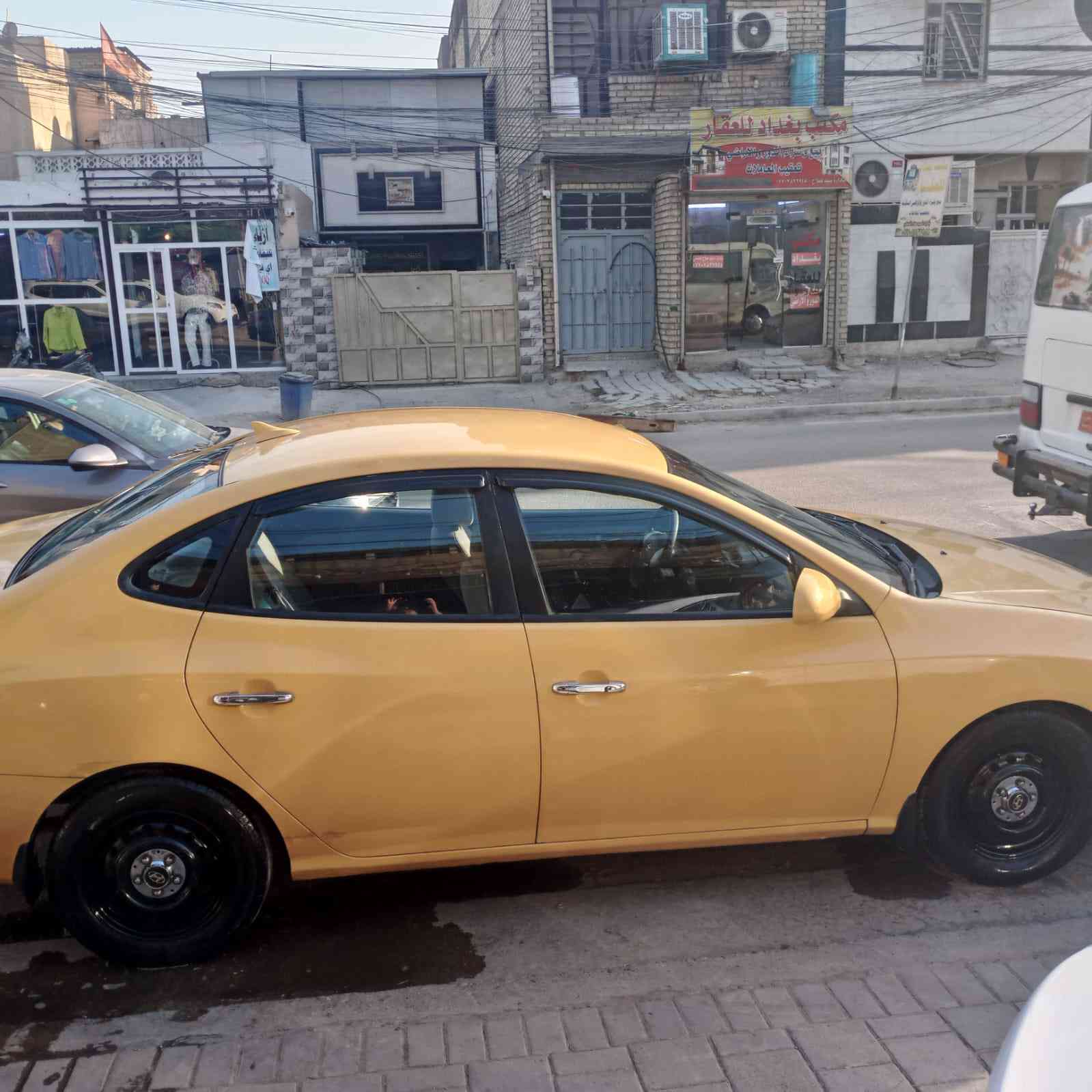 السلام عليكم النتره للبيع موديل 9 جاهزه من كل شي رقم بغداد الإنكليزي سعر 80 وبيها مجال شي بصيط عنوان السيارة بغداد المشتل رقم هـ***********
