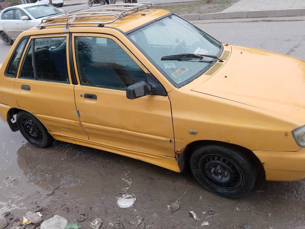 سايبا موديل 2013 رقم بغداد
مصفره هيئه وغرامه وسياره  تحويل ثاني يوم 
تخم تاير جديد 
صدر امامي خلفي جديد 
سياره خير من الله 
سعرهه 36 وبيهه مجال 
مكاني موصل الايمن 
***********
