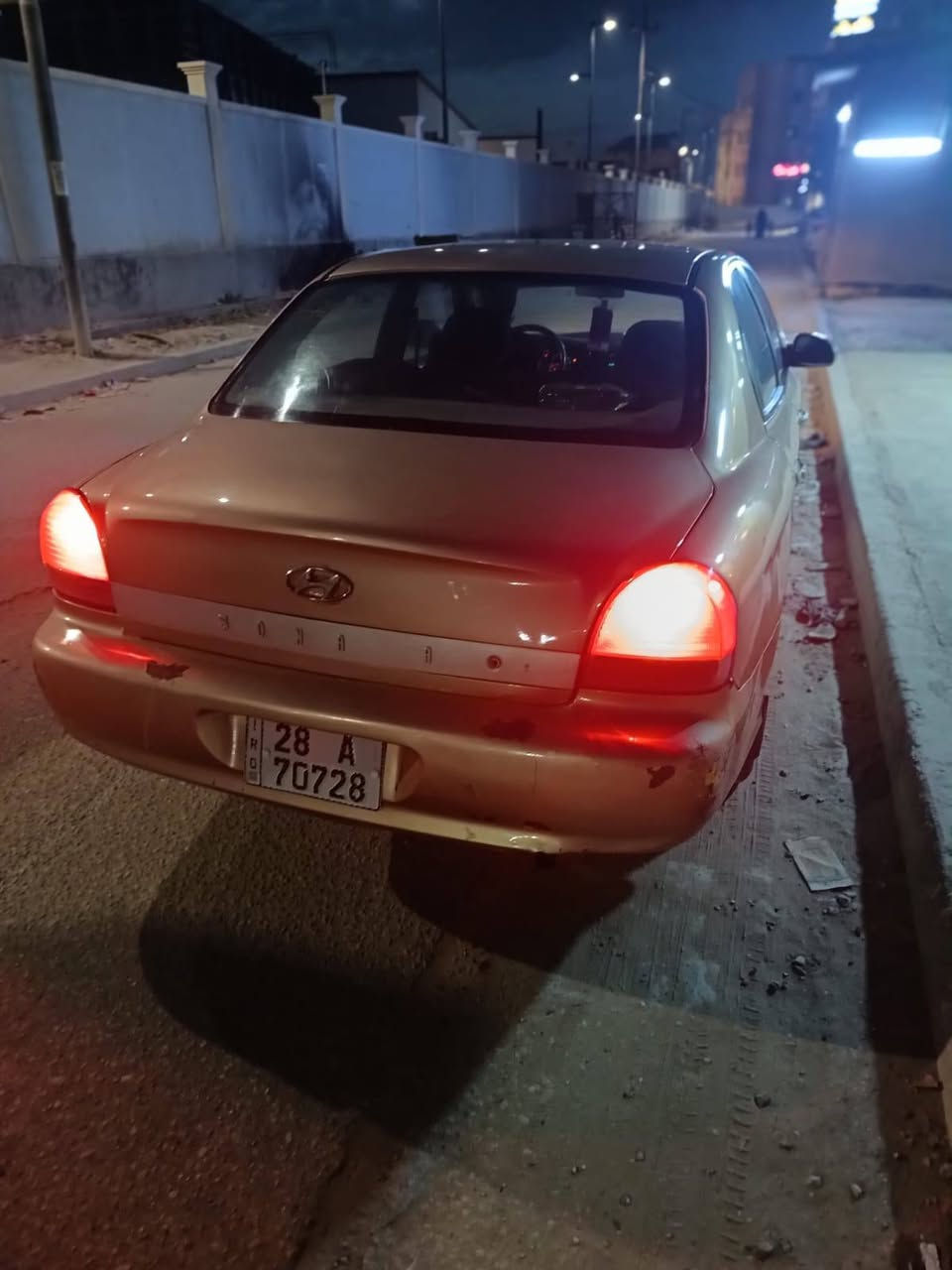 اللهم صل على محمد وال محمد 

السلام عليكم 
سوناتا 2001 نضافه ومرتبه الله شاهد صالي شهرين من ماخذه وماطالع بيه هواي 
عنوانه كربلاء تجي تفحص وتشوف وتراي وين ماتريد
السعر 52وبيه مجال
***********
***********
