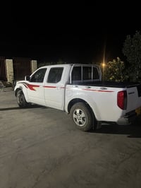 نيفاره موديل 2010 مكفوله كير اوتماتيك  كفاله محرك جديد تخم تاير  07740...