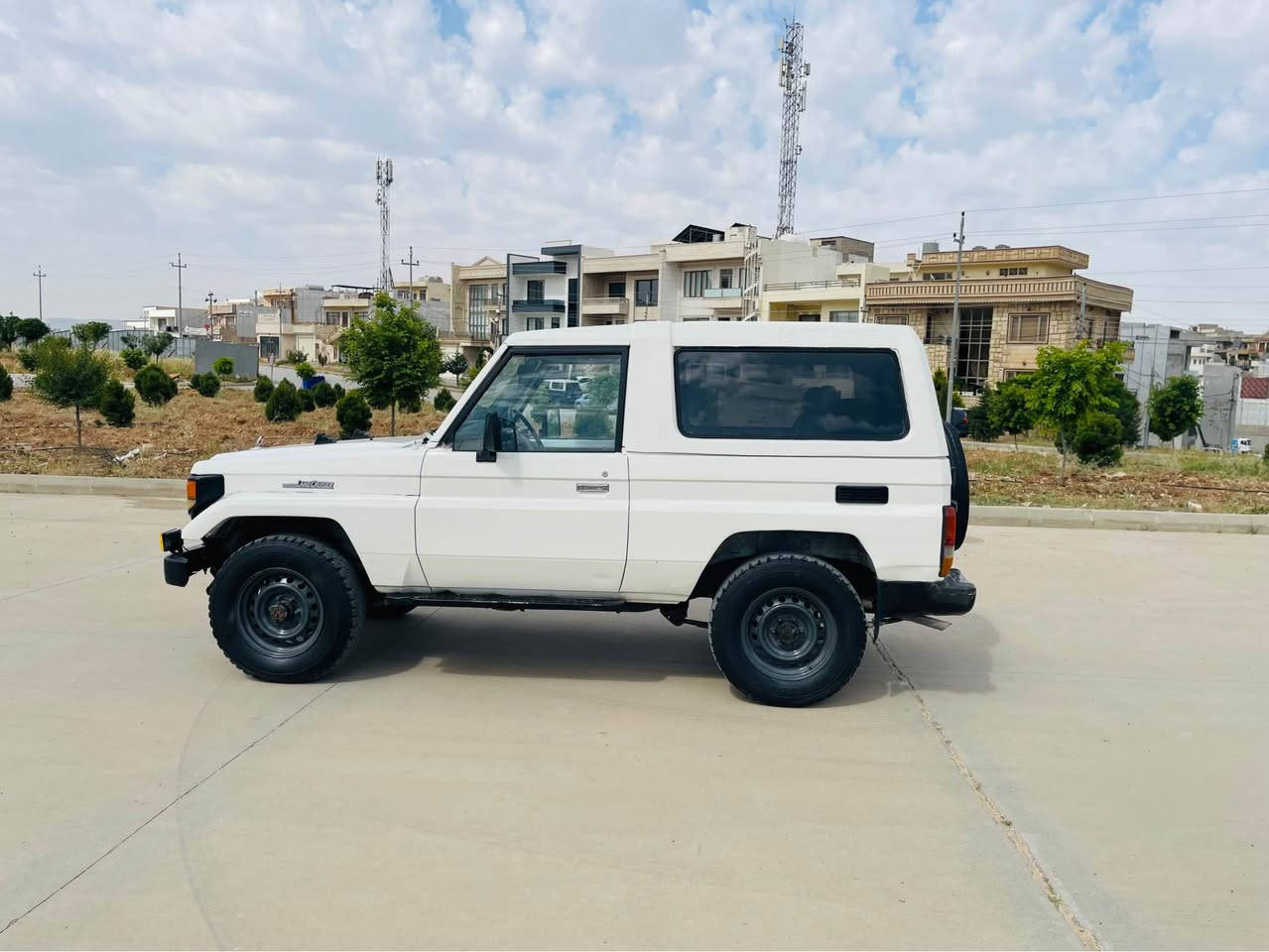 بۆکس میکزەمین ١٩٩٢ بۆ فرۆشتن یان گۆرینەوە گێڕ مەکینە ٤٥٠٠  کامل پەمپ بۆ جوانی  دەعم لیدروا بەشەرت گێڕ مەکینە  ئەکسل بەشەرت دەبل ئەکسل مەزبوت   بی مەسرەفە  لە سلیمانیم *********** السليمانية, العراق
