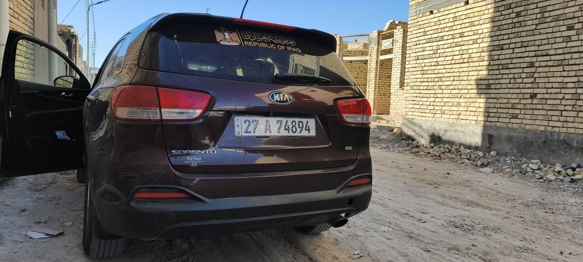 السلام عليكم 
سورنتو ٢٠١٧  رقم ذي قار  تحويل مباشر  مواصفاتها تحكم ستيرن شاشه صغيره كاميرا خلفيه وهذا الفحص مرفق مع الصور وصور الحادث 

السيارة موجود بسوق الشيوخ للاستسفار 
*********** سوق الشيوخ, ذي قار
