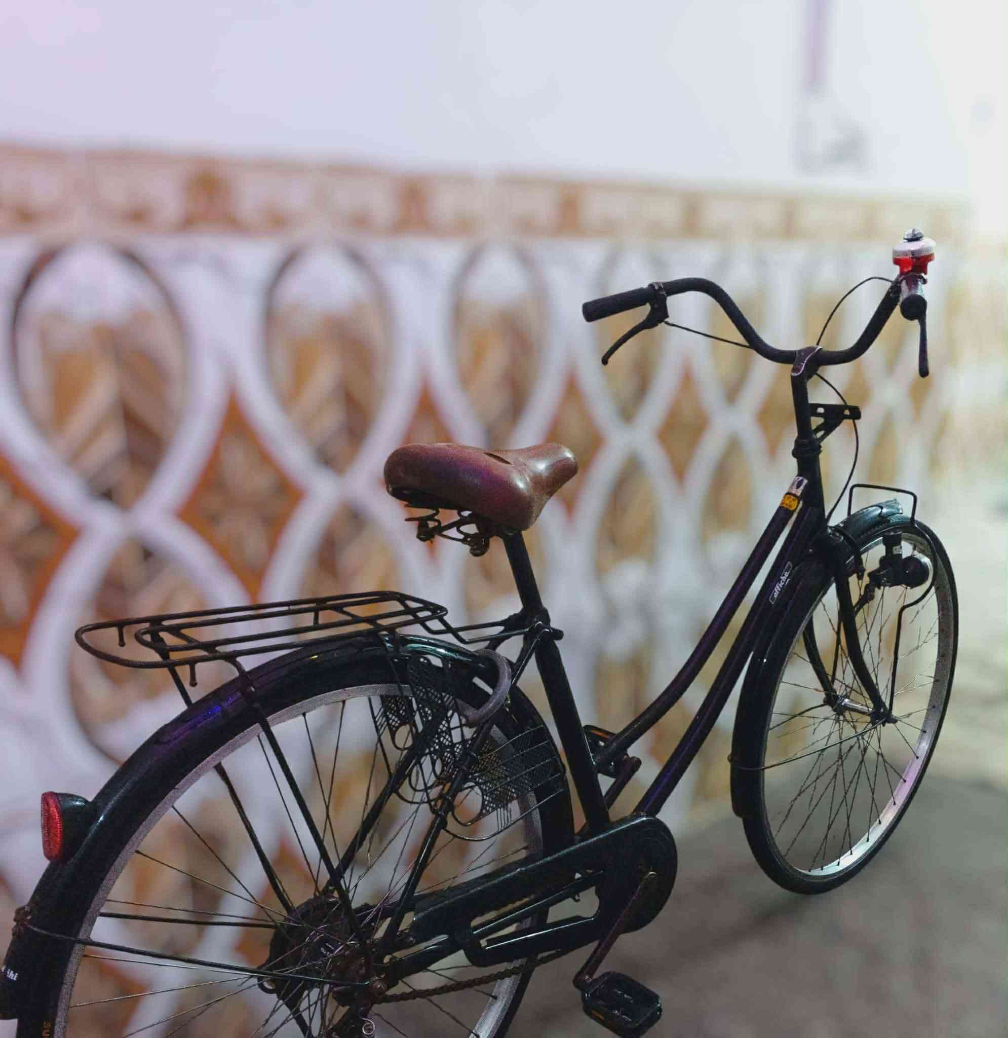 باسكل ياباني حاوية جديد جدا تايرات جدد استوني شادهن درجة أولى لايت ثلجي قفل اصلي جاهز السعر النهائي ٧٥ بدون عمله وماكو هيج سعر مكاني ديوانية اتصال ***********
