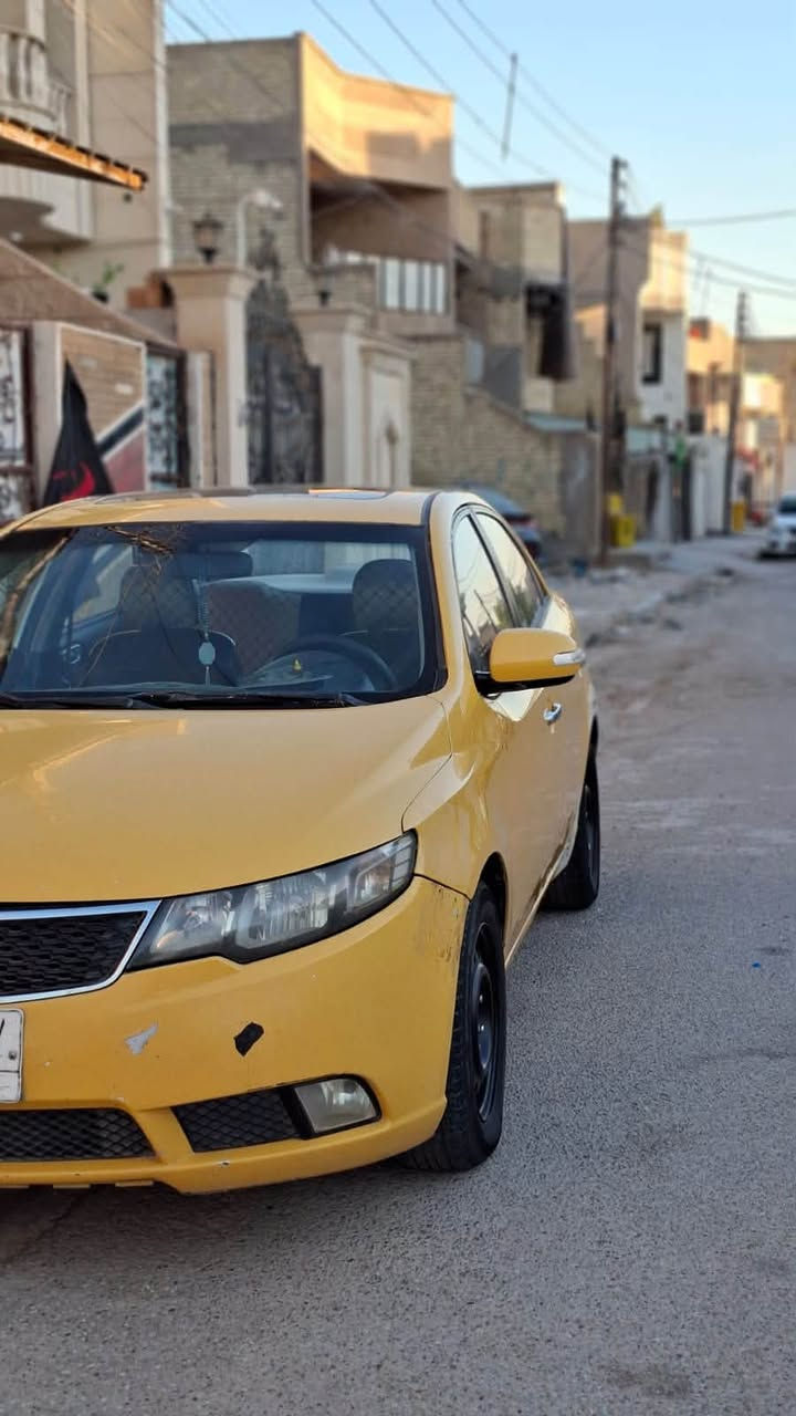 السلام عليكم
كيا فورتي ٢٠١٠ خليجي محرك 1600
رقم بغداد  
تبريد شغال خير من الله تحكم استيرن فتحه تخم تاير
حادث جاملغ السايق معدل نفسه فقط او بيها تصليحات بل الهلات الخلفيه
السياره بسمي تحويل مباشر 
الرقم /  *********** واتساب موجود
