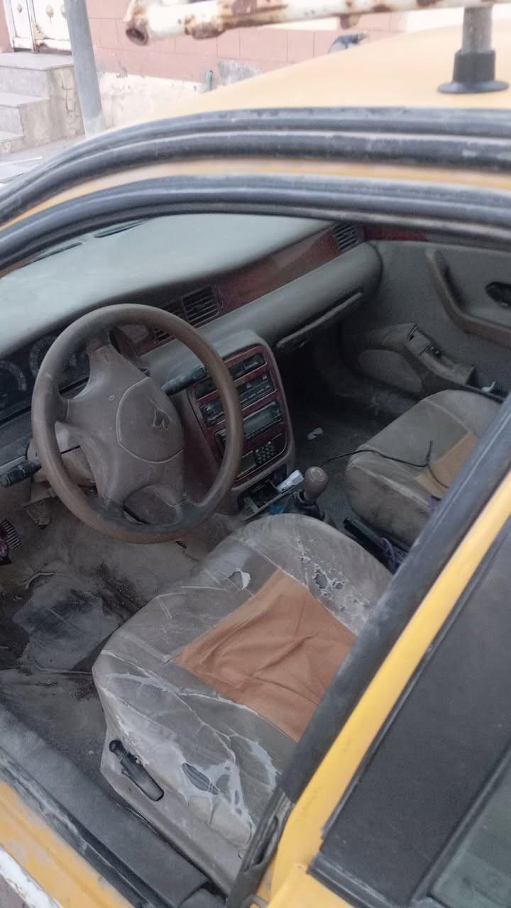 سيارة سمند صفرة باسمي رقم ميسان مصفرة هيئة وغرامة المكينة مستحقة لكنها شغالة تايرات نظيفة باتري سلف داينمو وبور جدد درايم شفت تعبان يعني تلحيضات مكاني ناصرية مركز اريد مراوس باي سيارة خصوصي قديمة اكرر مراوس وليس بيع مراوس راس براس***********
