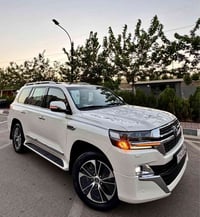 لاندكروزر GXR • ٢٠٢١ • ٥٧٠٠٠ كم