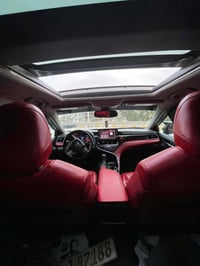 كامري XSE • ٢٠٢٣ • بانوراما داخل احمر