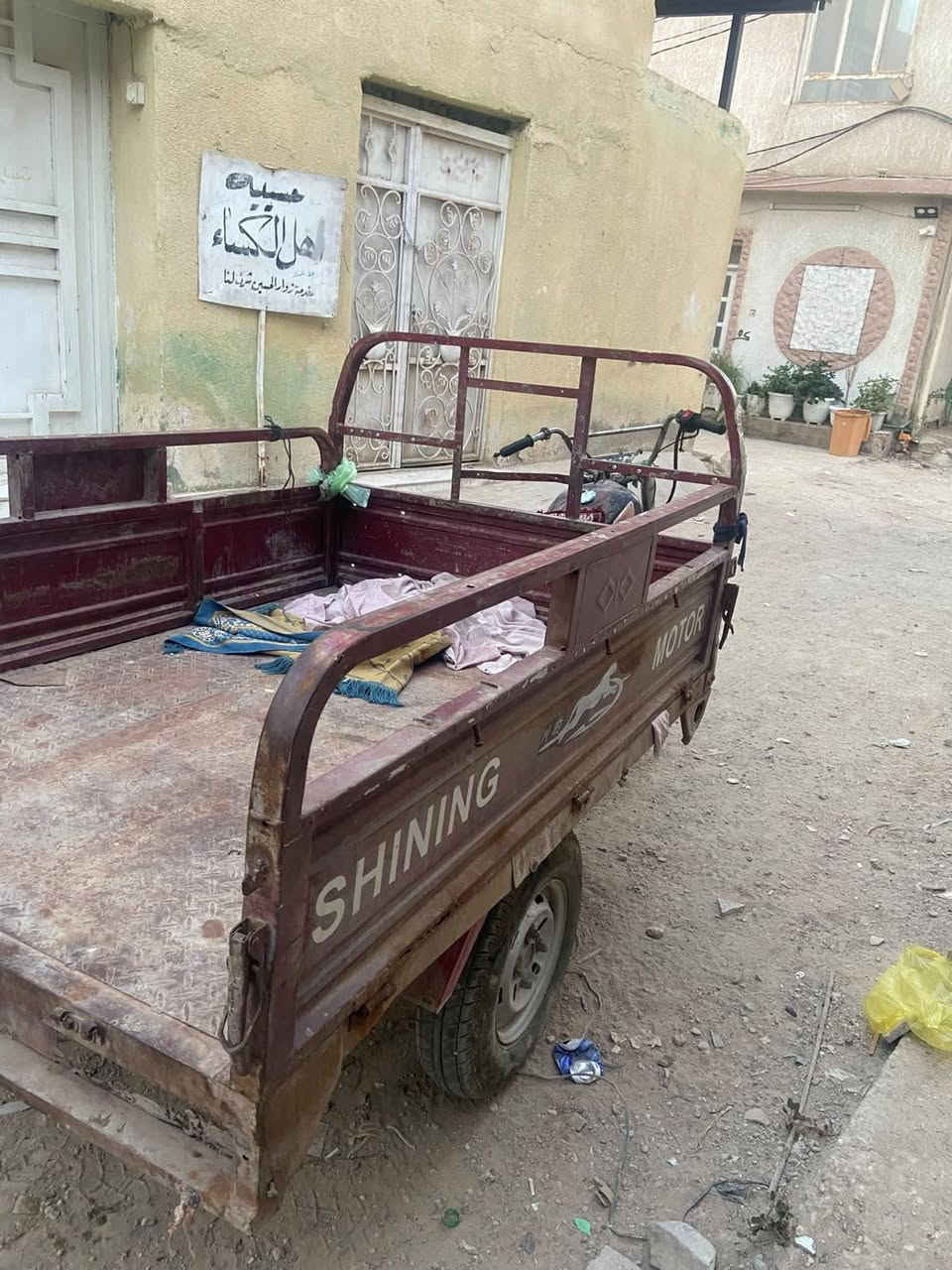 سلام عليكم ستوت البيع مديل 14 كلك مكفوله من سرقه مكاني كربلاء حي العباس سعره 500وبيه مجال ***********
