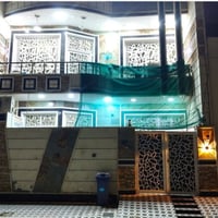 حي المعلمين • ١٠٠م • واجهة حجر
