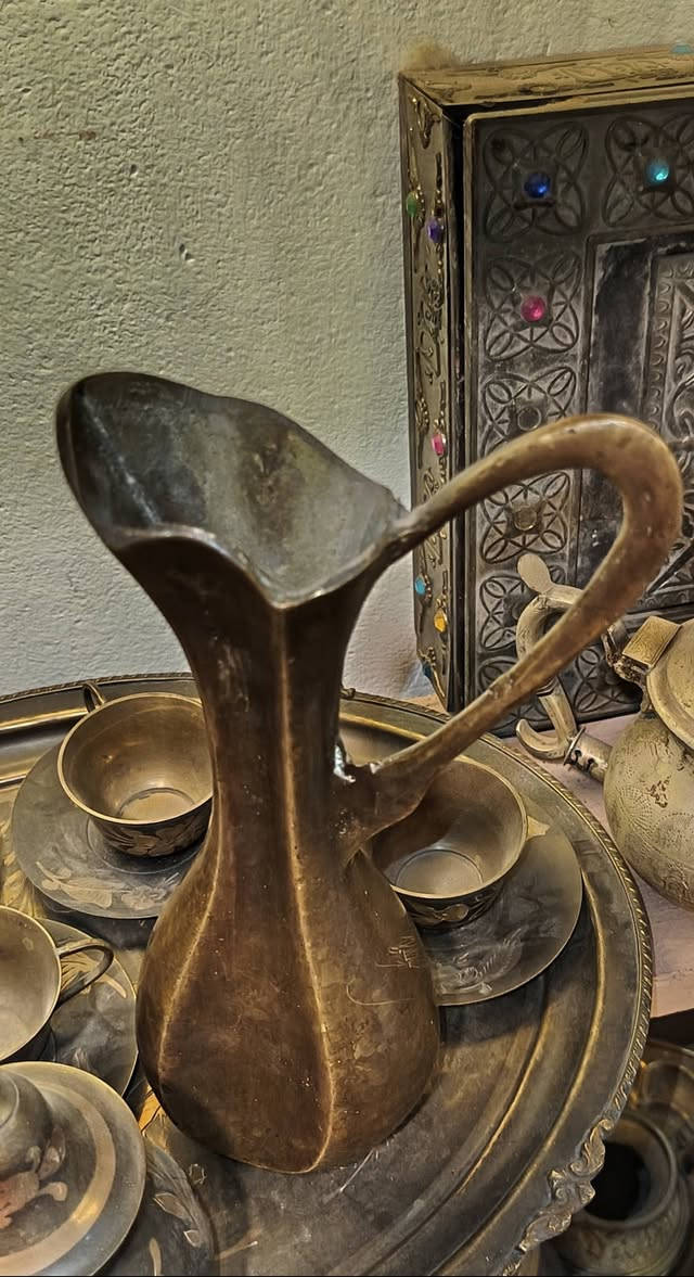 أستغفر الله العظيم، اللهم إني أسالك فيضا من فيوضات فضلك، سبحانك اللهم وبحمدك.
...........................

* مساء الحلويات للهوانم والبشوات، الرقه والجمال للناس الجميله.

............................

للبيع بإذن الله:

- كراف نحاس شكل مختلف جدا وزن تقيل جدا جدا، قديمه أنتيك.
* متاح التلميع ويبقى أصفر ذهبي لامع 😊.
................................

الحمد لله حمدا كثيرا طيبا، نحمده ونشكره على نعمه وفضله علينا.

يسعد مساكم حبايبي،،،،،،

إستمتعوا معايا، التفاصيل بالفيديو،،،،


**إذا كنت صاحب هذا الإعلان وتريد حذفه لأي سبب، رجاءا أرسل رسالة إلى الدعم الفني**