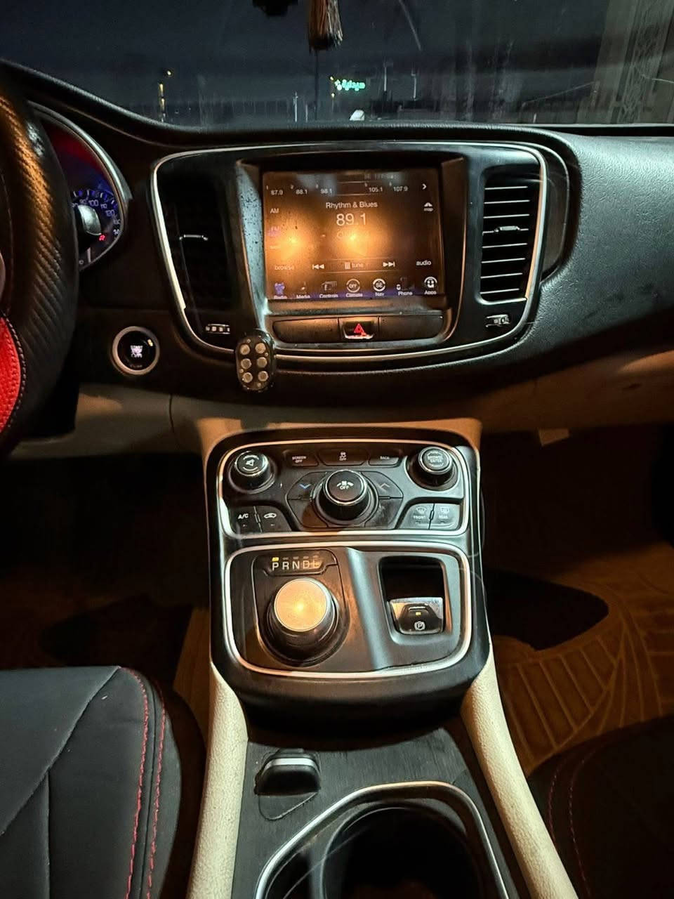 سلام عليكم كلايسلر C200موديل 15 السيار فول بصمه كشنات جلد كهرباء سايد بريك دكمه فول عده الفتحه تخم تاير جديد صدر جديد السياره جاهزه ربع ما أذب عليه حادثه من امريكه جاملغ امامي او شوي من البنيد أو بلعراق جاملغ خلفيي يعني قطعتين أو نص رقم أربيل الجديد أشوكت ما ايعجبك أتحول مكان السياره بغداد السعر 87 أو بيه مجال حك الجيه أو بلعافيه عل ياخذه ***********
