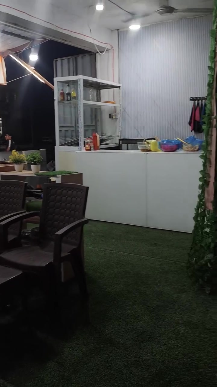 السلام عليكم 
مطعم مأكولات سريعه و فطور صباحي للبيع بسعر مناسب موقعه كربلاء حي العسكري 
***********
