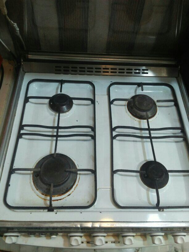 السلام عليكم طباخ كريازي بحالة جيدة كلة شغال السعر ١٠٠الف قفل المكان الحرية ***********
