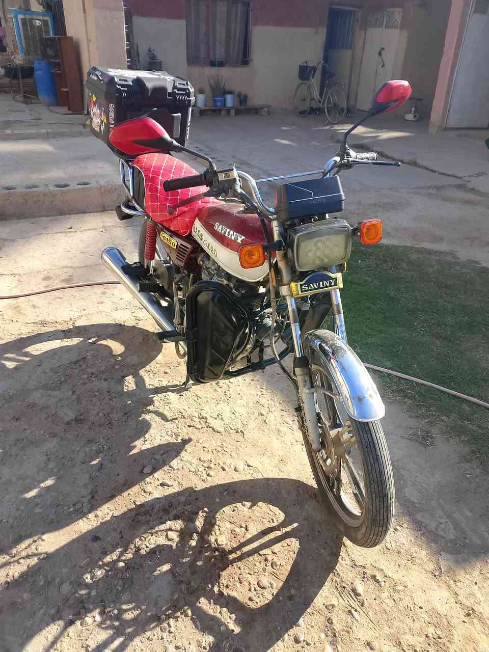 دراجه لىبيع السعر 500اوراق كامله التواصل على  رقم***********
