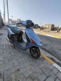 دراجه فارشه للبيـع هـندر واحد تشتغل ترايك وين ما تريد رقمي 07728078562