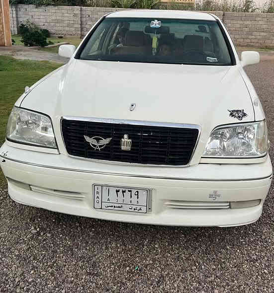 أدمن   
السلام عليكم 
للبيع ملكة ( CROWN ) 
أدوات —-
السيارة نظيفه
كصتها قمارة تحويرها الناصرية 
* دكمتين 2 
* ⁠المحرك VVt-i 
* ⁠الكهربائيات كلها شغاله 
* 
الاستفسار  ***********
