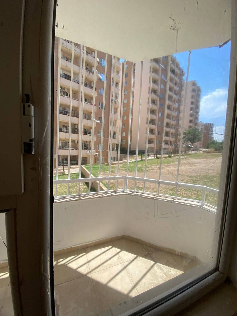 شقة للبيع دهوك ماسيكي(دابين2) طابق(1) دفتر4و50مجال واجهه دهوك شمال شرق للاستفسار او معرفة العروض اتصل على 
***********
***********
شقه بو فروتنى دهوك ماسيكي(دابين2)طابق (1)واجهة دهوك 
 شمال شرق و السعر
4دفتر 50 اومجال  بو پتر پئزانين بيوندى بكه بو 
***********
***********
مكتب ابو بارزان دهوك, العراق
