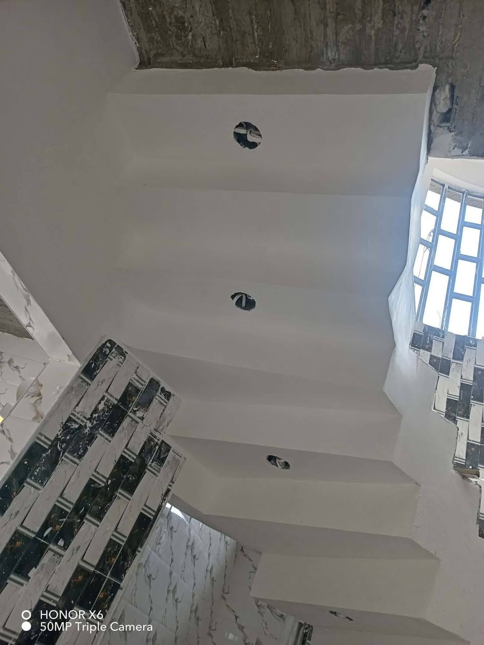 سلام عليكم كادر لبخ جص من لموصل متواجد في المسحك من يرغب في العمل اتصال عل رقم ***********
