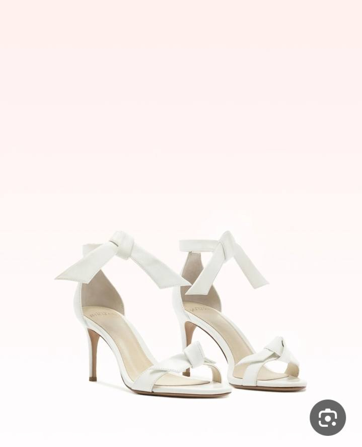 مجموعه احذيه كعب 😍
اسعار جدا مناسبة
التفاصيل داخل الصور ☺️
#أحذية_كعب


**إذا كنت صاحب هذا الإعلان وتريد حذفه لأي سبب، رجاءا أرسل رسالة إلى الدعم الفني**