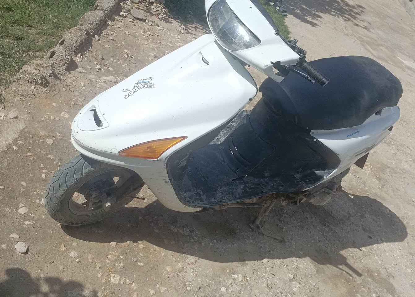 دراجه للبيع السعر 200قفل دراجه شغاله مجفته مره وحده  مكاني ديوانيه رقمي ***********
