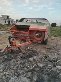 من رخصة مدير الكروب السلام عليكم للببع كابسة گلگان ايطالي بالة مشتغله ...