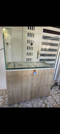 طول متر عرض ٤٥ ارتفاع ٦٠ جام ١٠ ملم  مع ميز السعر ١٢٥ وبي مجال   ‏‪075...